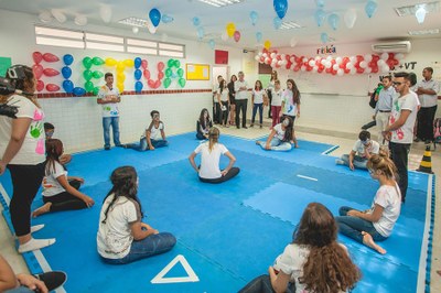 O governador defendeu a escola pública como forma de acesso para todos