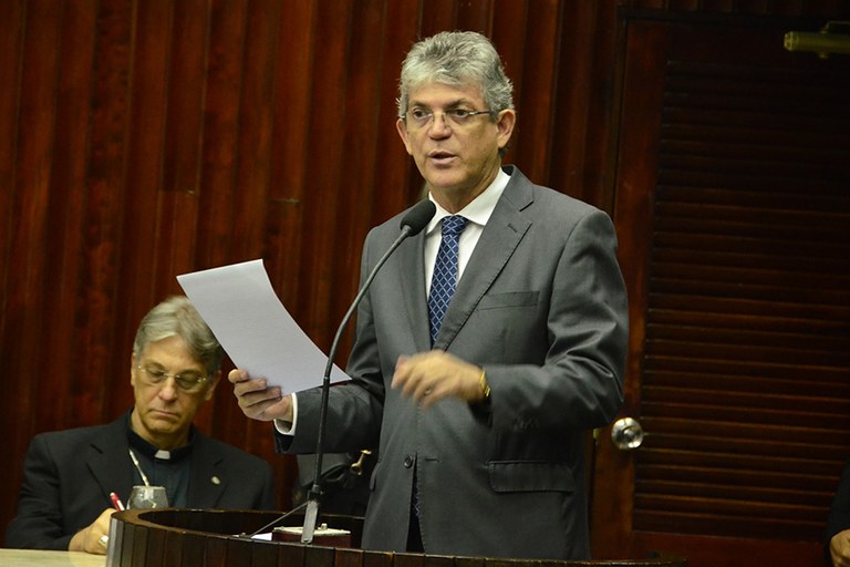 02_01_16 ricardo_abre_sessao_assembleia_ligislativa_fotosAlberi pontes (14).JPG