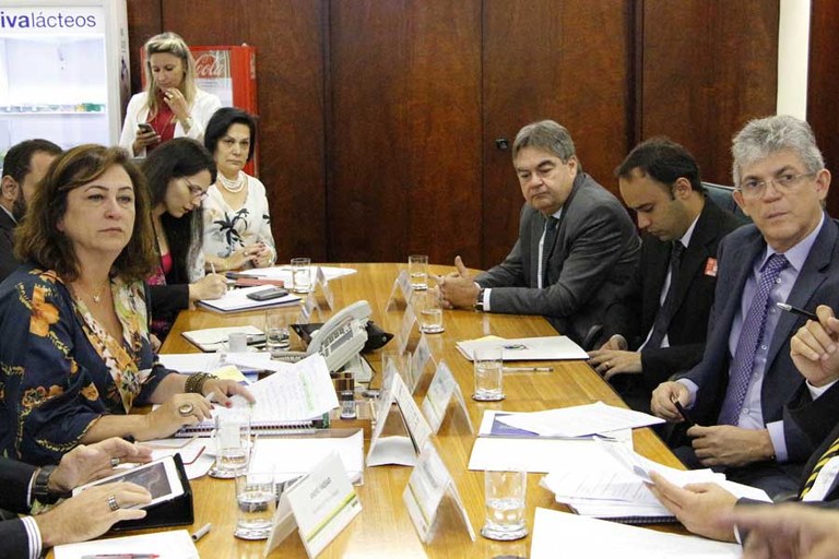ricardo em audiencia com a ministra da agricultura_foto nacom (2).jpg ricardo em audiencia com a ministra da agricultura_foto nacom (2).jpg