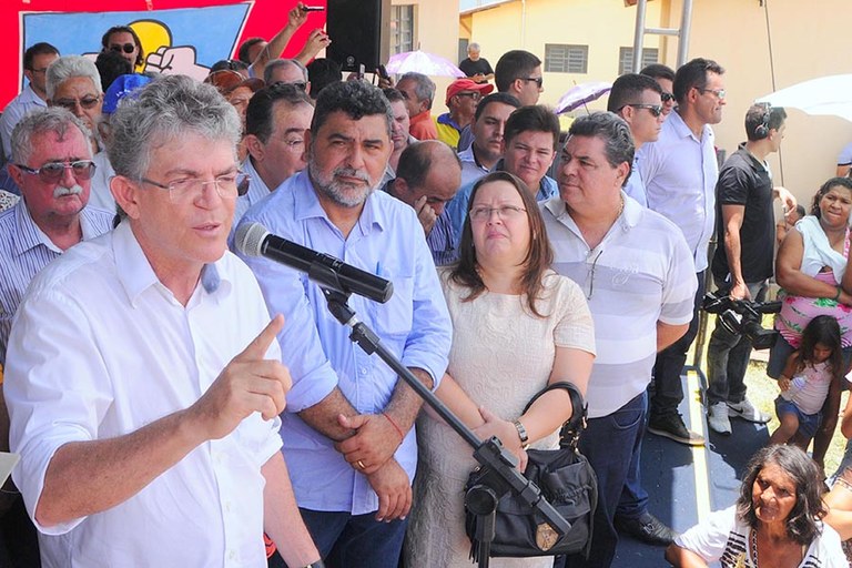 ricardo entrega casas em patos_foto jose marques (5).jpg ricardo entrega casas em patos_foto jose marques (5).jpg