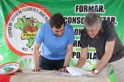 Lei Nº 10.854, de autoria do presidente da ALPB, deputado Gervásio Maia, homenageia João Pedro Teixeira, líder das Ligas Camponesas