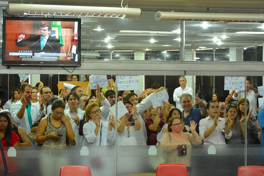 Sessão-Ordinária-30-03-2016-Olenildo-085-Cópia-1.jpg