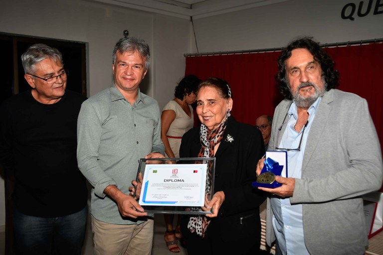 HOMENAGEM-A-CORREIO-DAS-ARTES-F-ORTILO-ANTÔNIO-(6).jpg