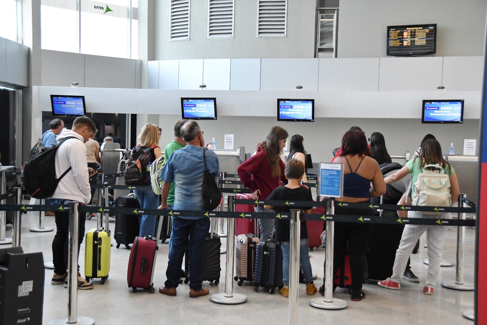 2022.11.16_cuidados covid aeroporto © roberto guedes (29).JPG