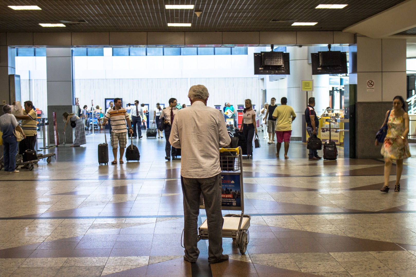 Aeroporto-Idoso-©-Alf-Ribeiro_-Estadao-Conteudo.jpg