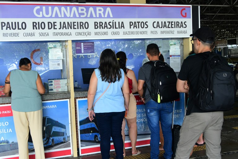 2024.12.30 Fluxo de passageiros na rodoviária de Campina Grande © Julio Cezar Peres (7).JPG