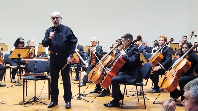 Orquestra Sinfônica da Paraíba fará concerto especial com Lenine