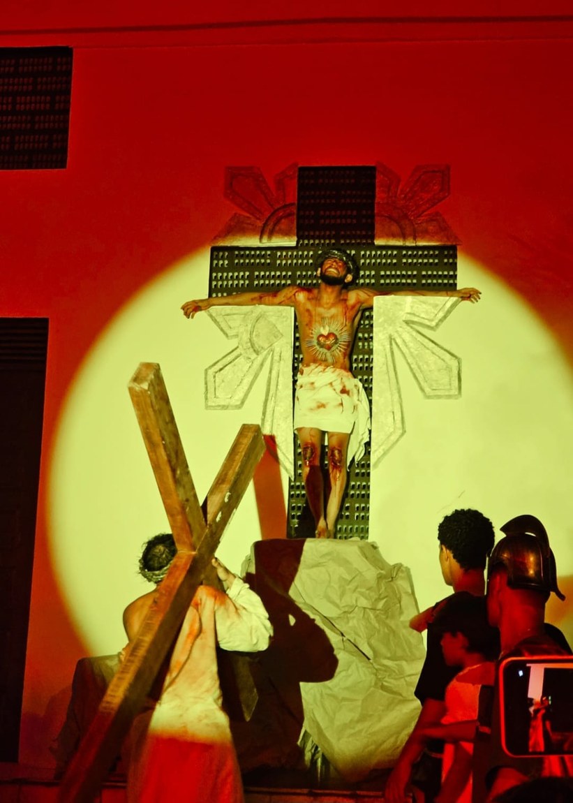 Na capital, bairros recebem peças religiosas