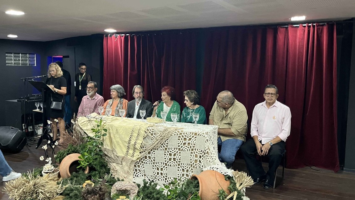 Editora A União lança livro de Eneida Agra Maracajá em Campina Grande