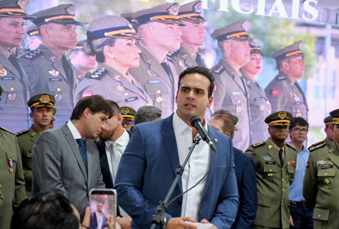 Governador dá posse aos novos comandantes da Polícia Militar